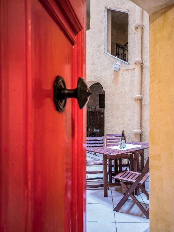 Valletta Main Street Apartment Экстерьер фото